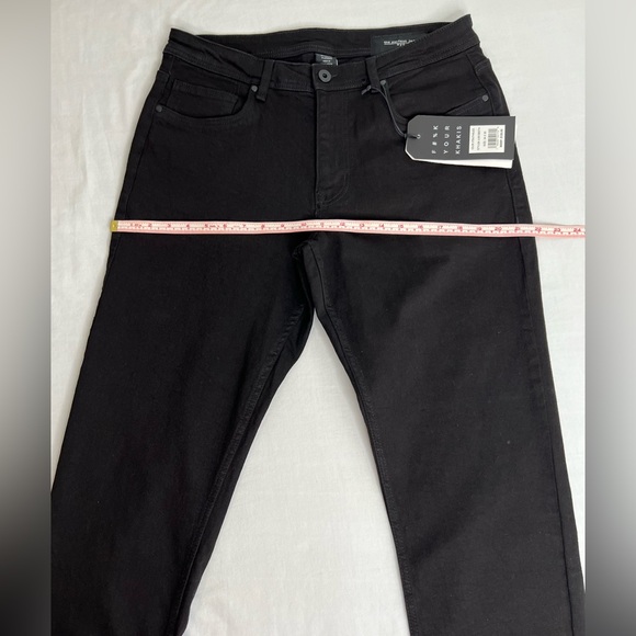 NYC The Perfect Jean Men’s Athletic Fit Stealth Black Size 34 X 30 NEW - Picture 3 of 9